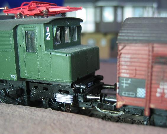 Die E04 von Rothe mit nachger&uuml;steter... Kurzkupplung, aber noch ohne Zur&uuml;stteile